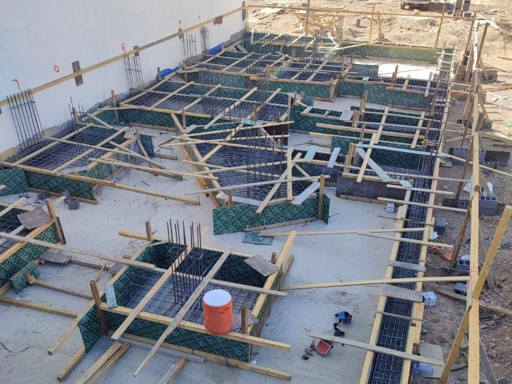 تجهيز القواعد والحديد